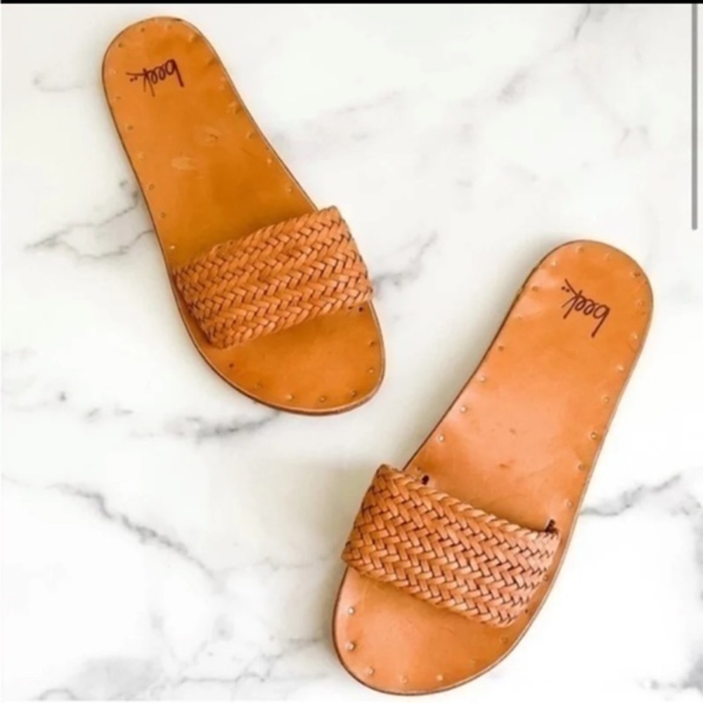 Woman’s Beek Brown Osprey Woven Slide Sandals